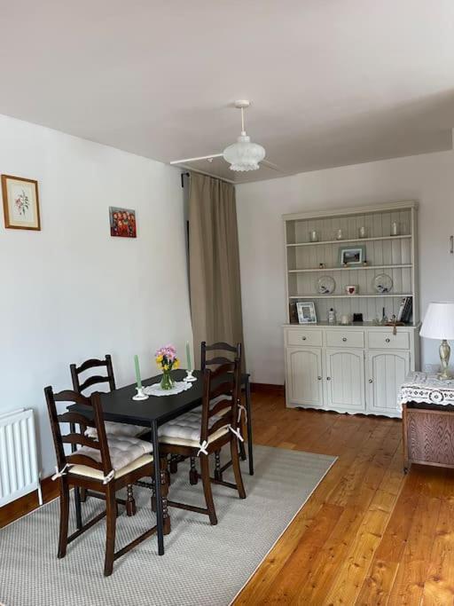 Sonas Seaside Apartment Galway Bagian luar foto