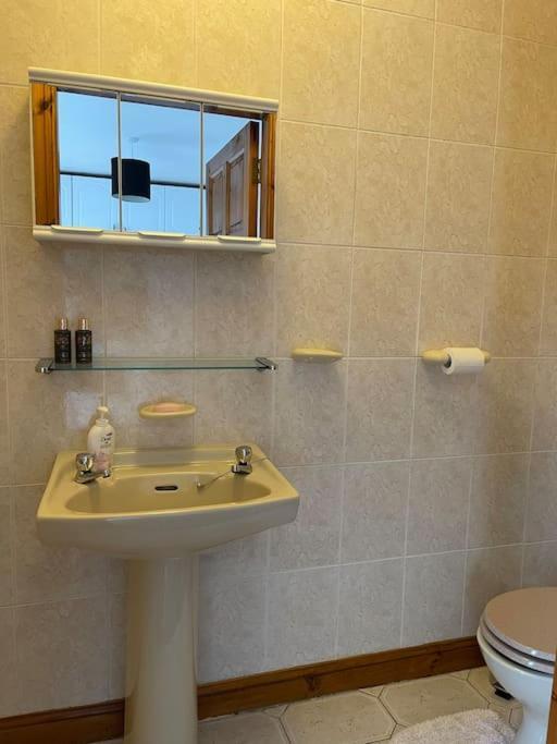 Sonas Seaside Apartment Galway Bagian luar foto