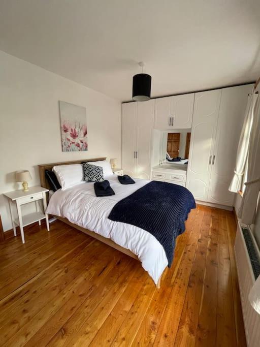 Sonas Seaside Apartment Galway Bagian luar foto