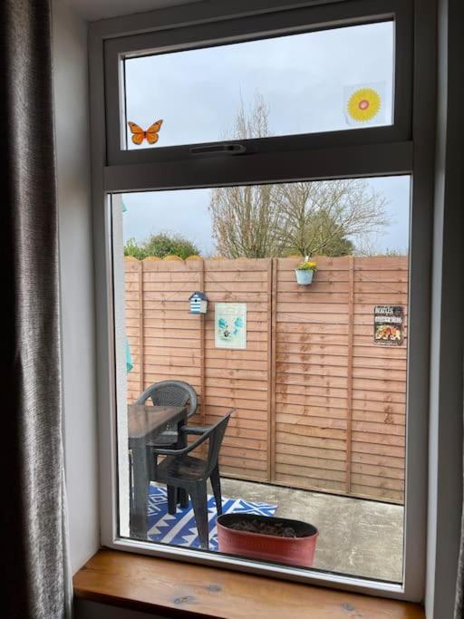 Sonas Seaside Apartment Galway Bagian luar foto