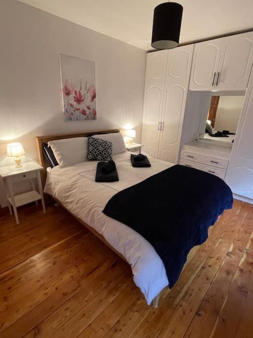 Sonas Seaside Apartment Galway Bagian luar foto